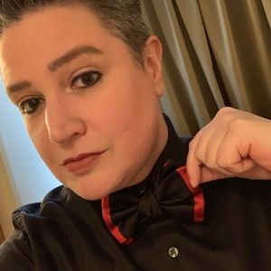 Meet your Posher, Christina